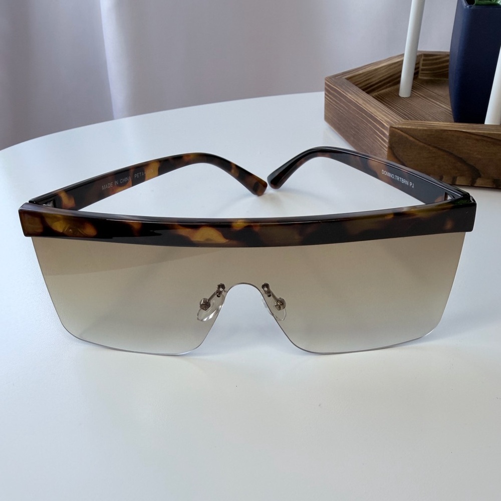 Peta + Jain Tortoiseshell Top-Trim Shield Sunglasses with Gradient Brown Lenses